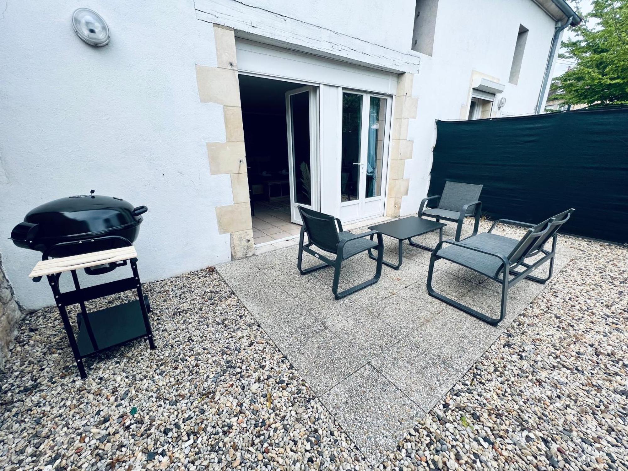 "Le Studio Bouddha" Studio Avec Terrasse, Centre Ville, Proche Gare, By Primo C0Nciergerie Nevers Extérieur photo